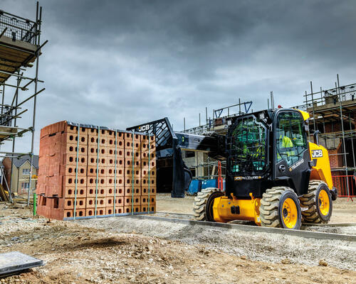Kolový JCB Teleskid 3TS-8W
