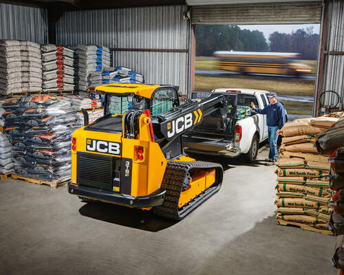 Pásový JCB Teleskid 3TS-8T