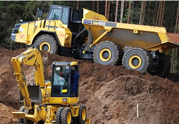 Komatsu a Mercedes-Benz na prezentaci Marokánka 2009