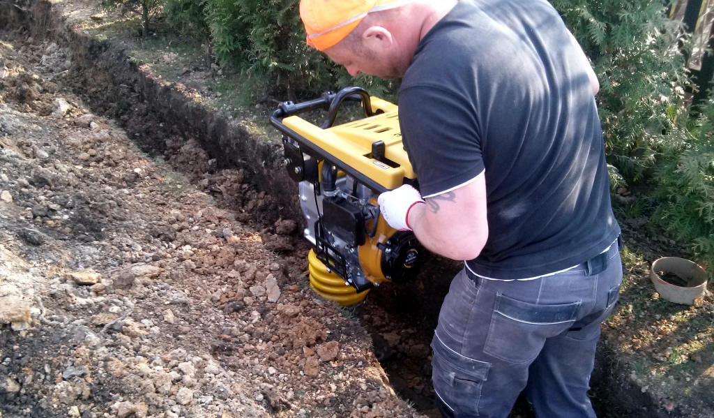 Levné stavební stroje Tekpac si lidé nově vyzkouší ve Frýdku-Místku
