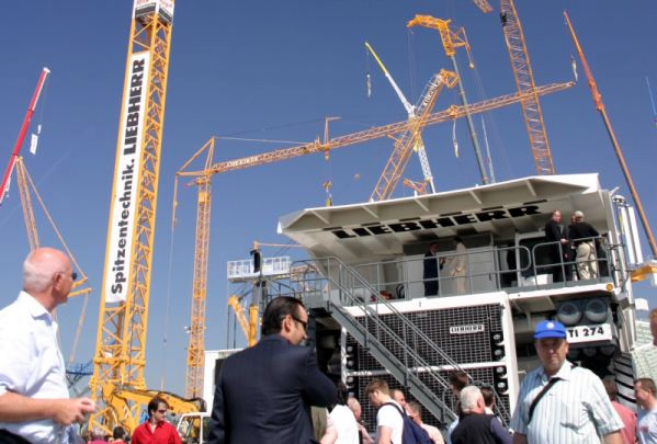 Nominace novinek Liebherr na ceny Bauma za inovaci 2010