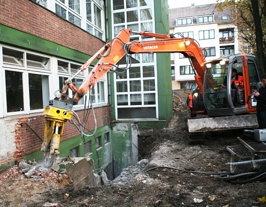 Nové demoliční nůžky Atlas Copco
