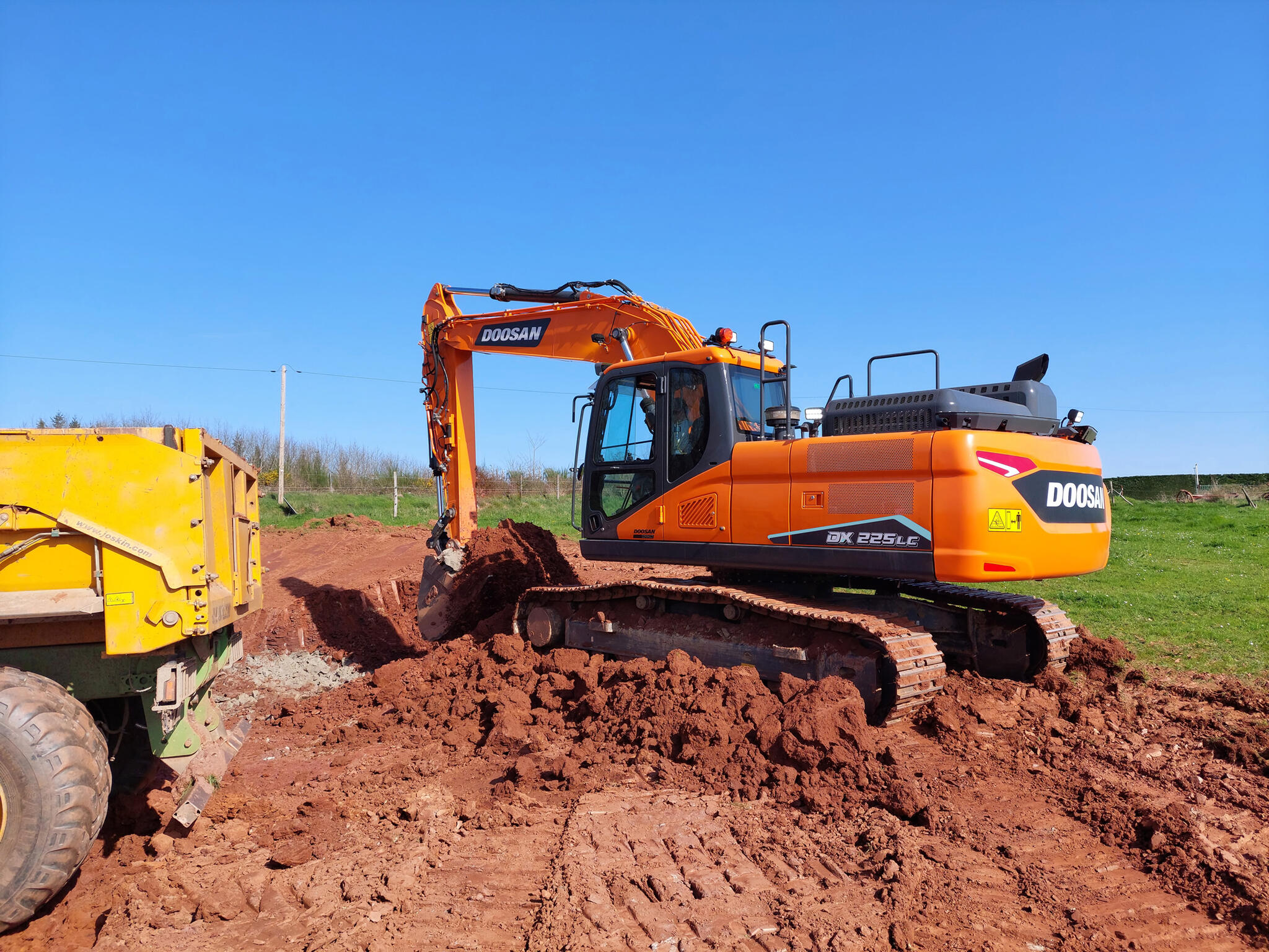 04. Doosan DX225LC-7X