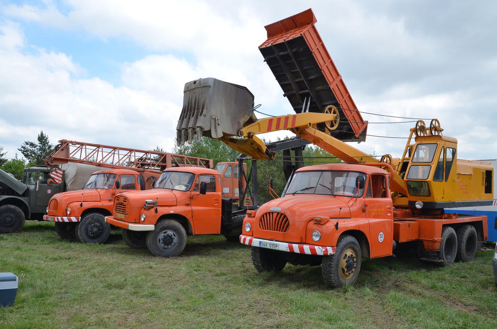 Lanové rypadlo a jeřáb Tatra 138