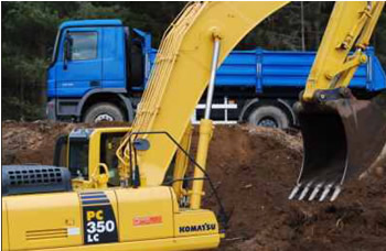 Předváděcí akce Marokánka 2010 již potřinácté ukáže přednosti strojů Komatsu a vozidel Mercedes-Benz