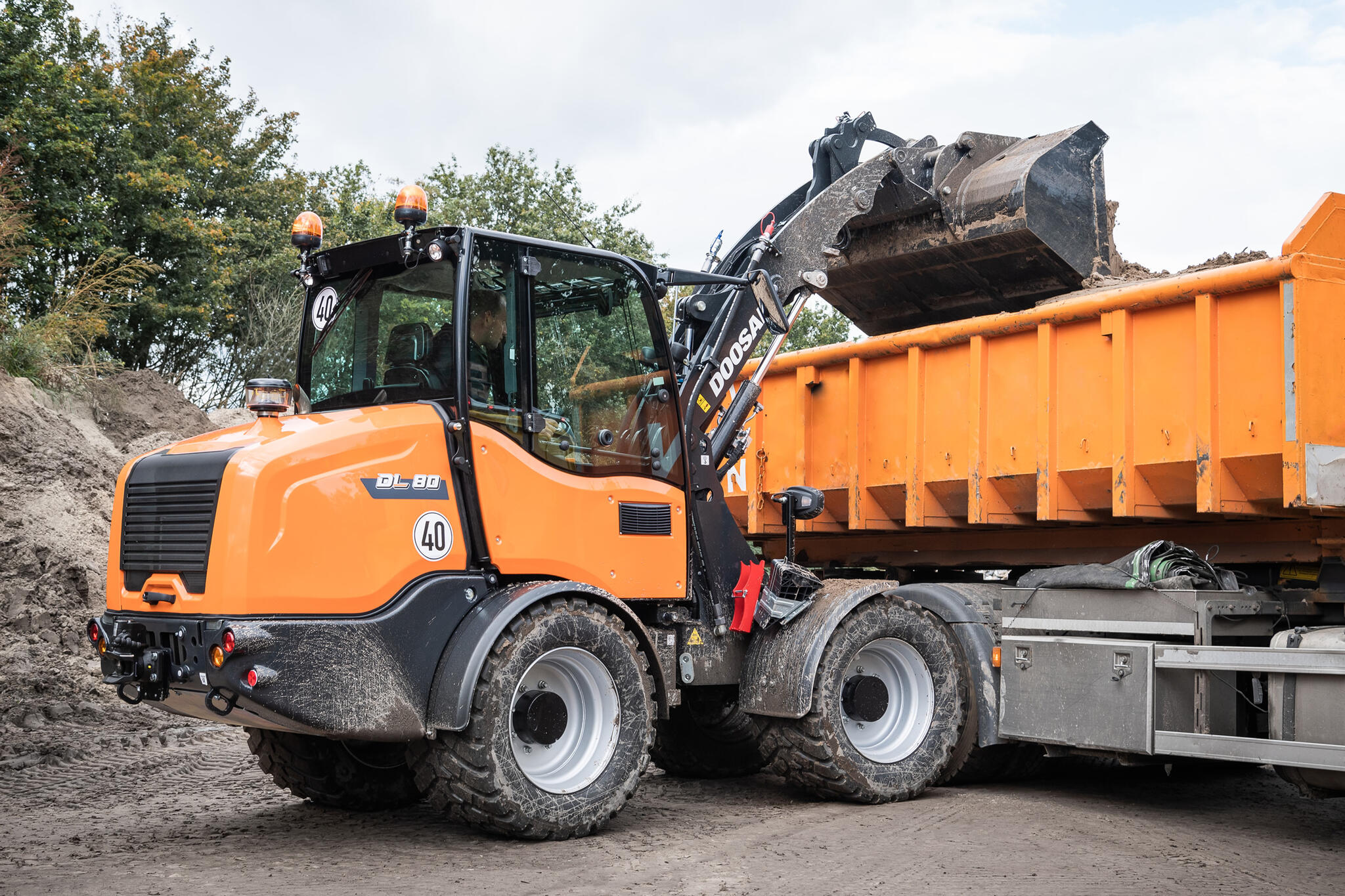 05. Doosan DL80-7