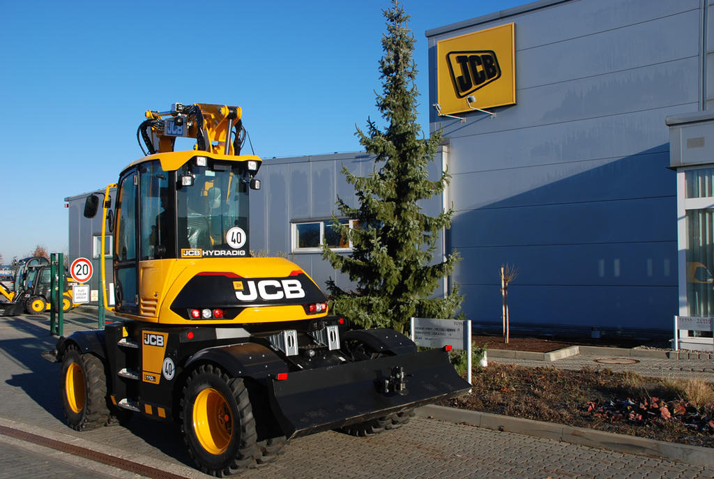 JCB Hydradig JS110W