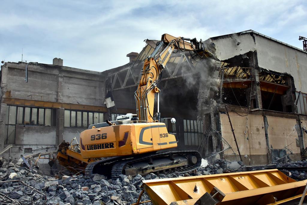 SMOLO Recycling: Demolice, zemní práce, recyklace