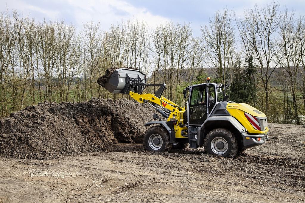 Větší překládka materiálu: Wacker Neuson vstupuje s WL95 do třídy těžkých nakladačů