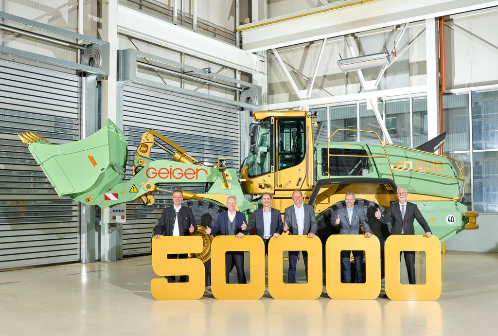 Výrobní závod Liebherr-Werk Bischofshofen GmbH slaví 50 000. kolový nakladač